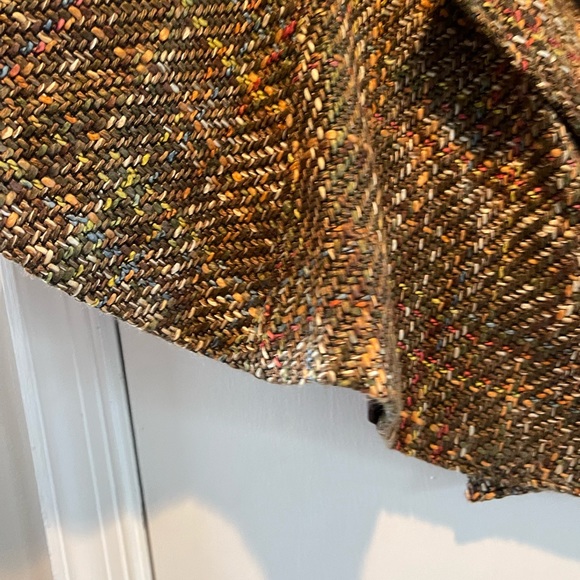 Kate Landry Cape - Picture 4 of 5